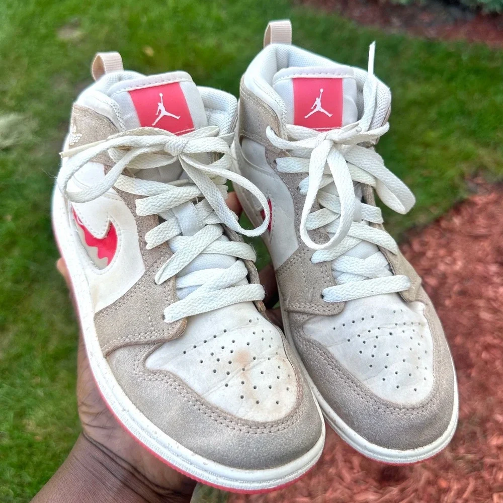 Nike Jordan 1 Mid Little Kids Athletic Shoes Size 2.5Y Desert Pale Ivory